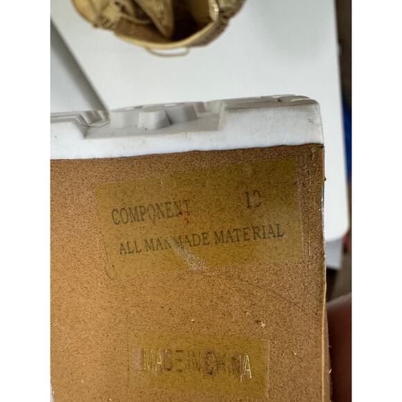 DOLL HOUSE Women's Gold Perforated Peep Toe Platform Bootie Cage 10 - Picture 2 of 10